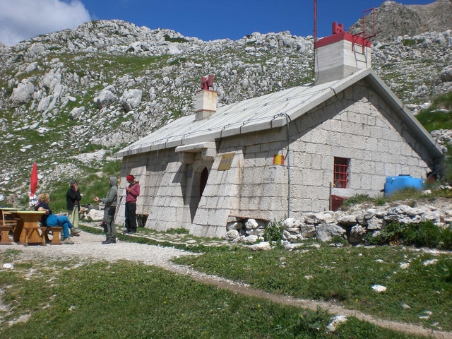 11 Il rifugio Garibaldi foto M. Marcheggiani