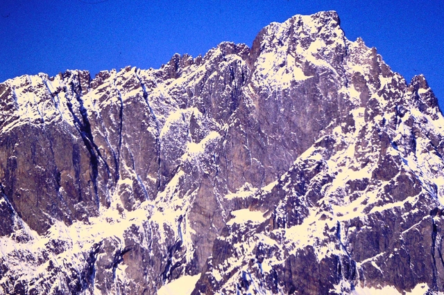 16 Bastionata Est della catena del Greuvetta
