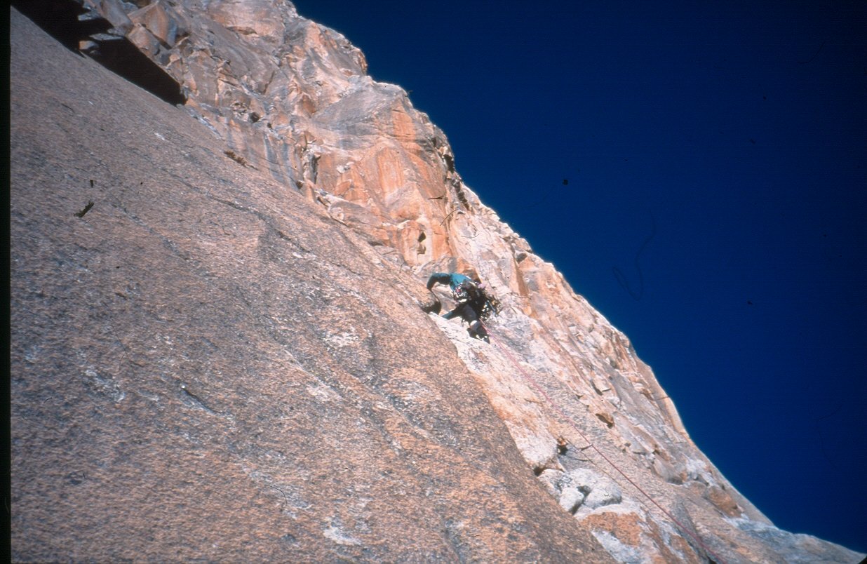 arrampicare a 5000 metri foto Sergio Dalla Longa