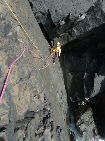 GURNARDS HEAD Right Angle 2th pitch