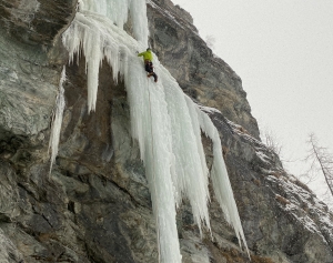 ARRAMPICATA SU GHIACCIO E MISTO OGGI